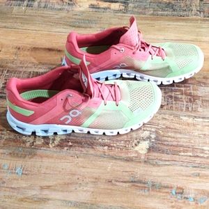 On Swiss Running shoe Cloudflow